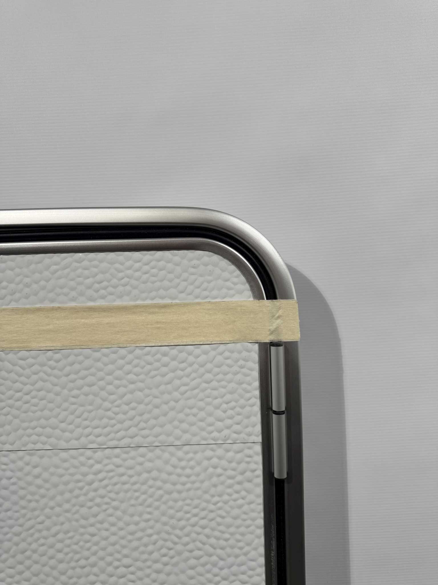 Hymer Aufbautür 2-teilig Hammerschlag 1740x580mm – Bild 3