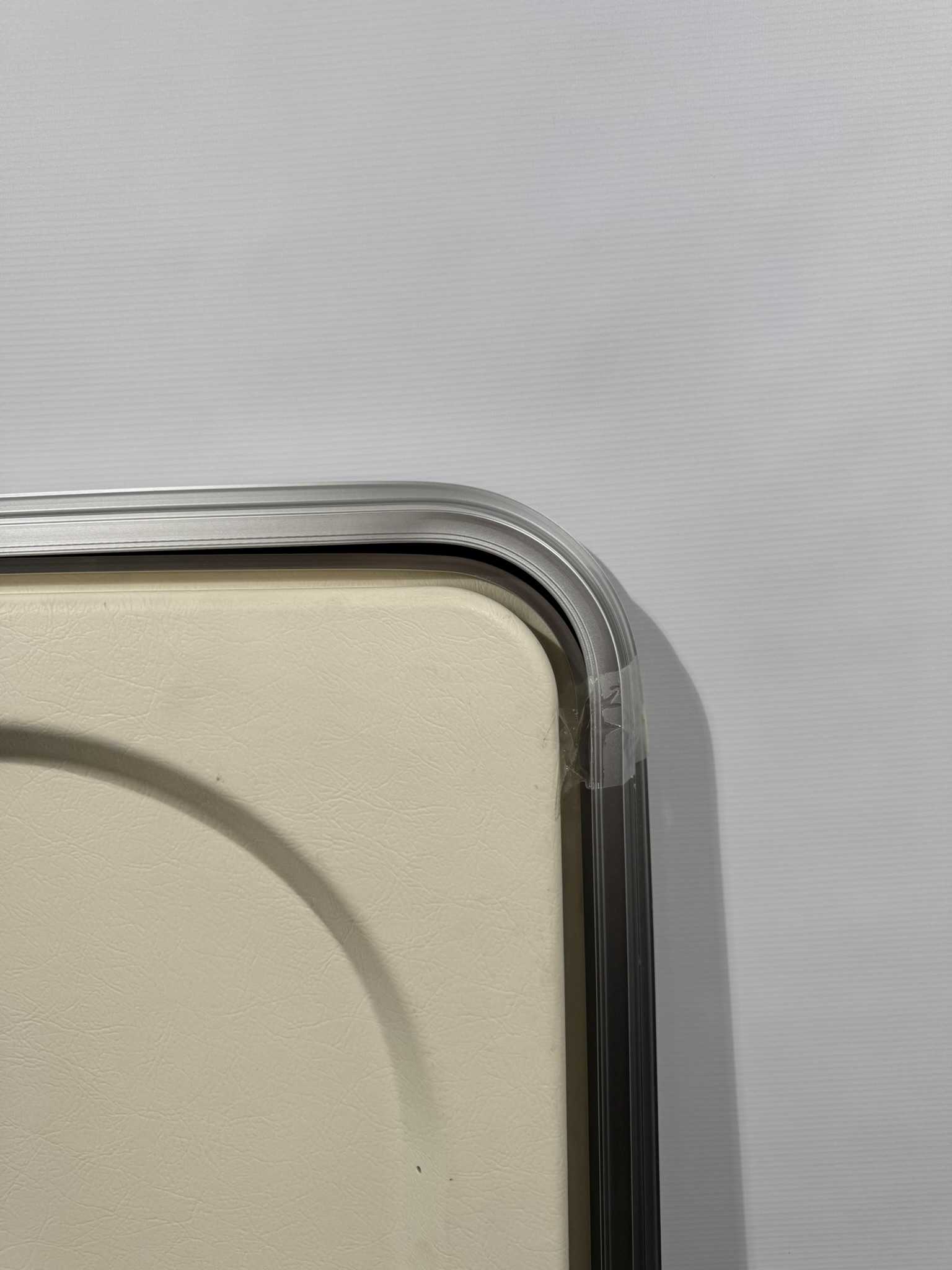 Hymer Aufbautür 2-teilig Hammerschlag 1740x580mm – Bild 6