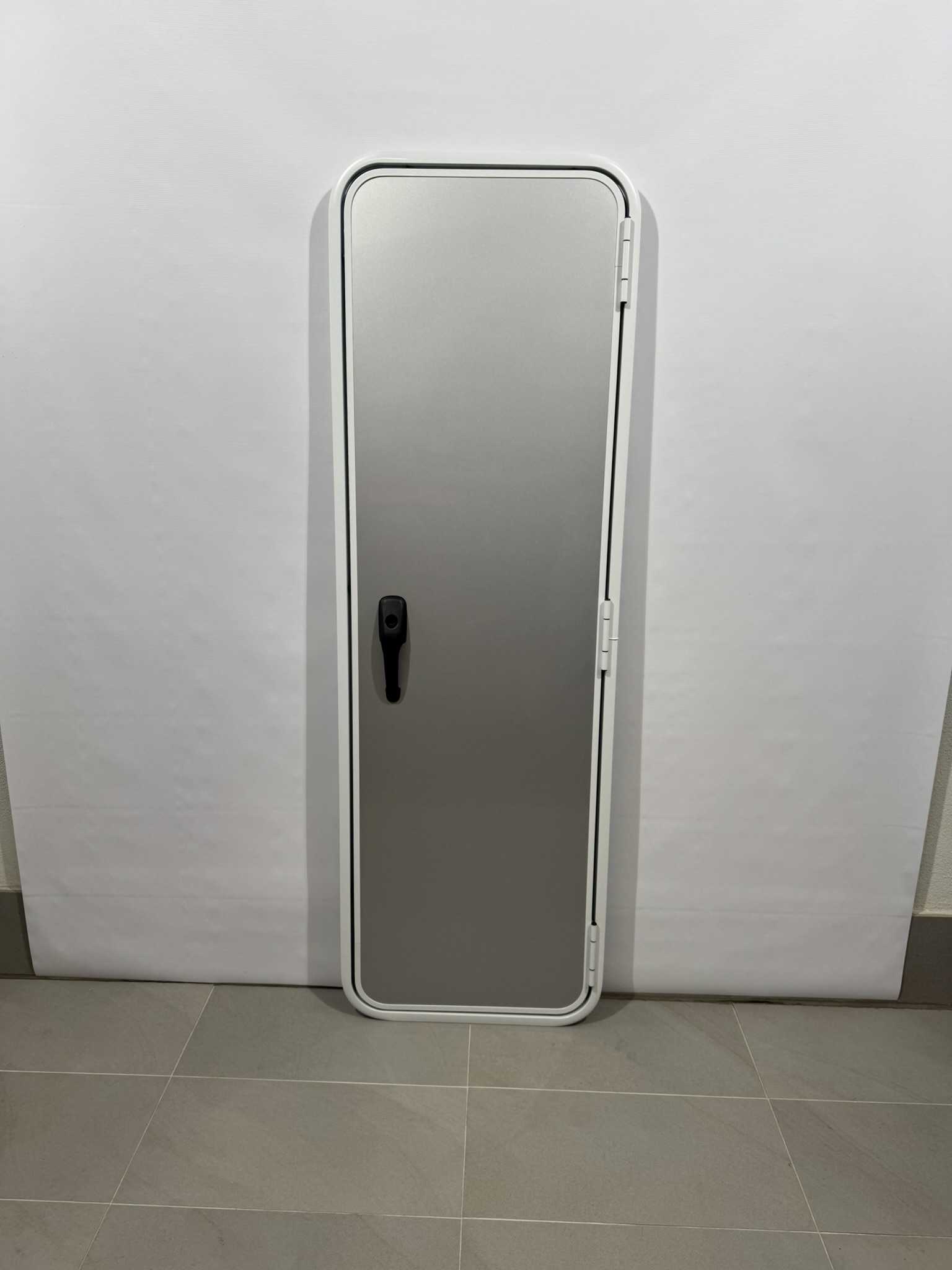 Hymer Aufbautür weiß / silber 1740x545mm – Bild 2