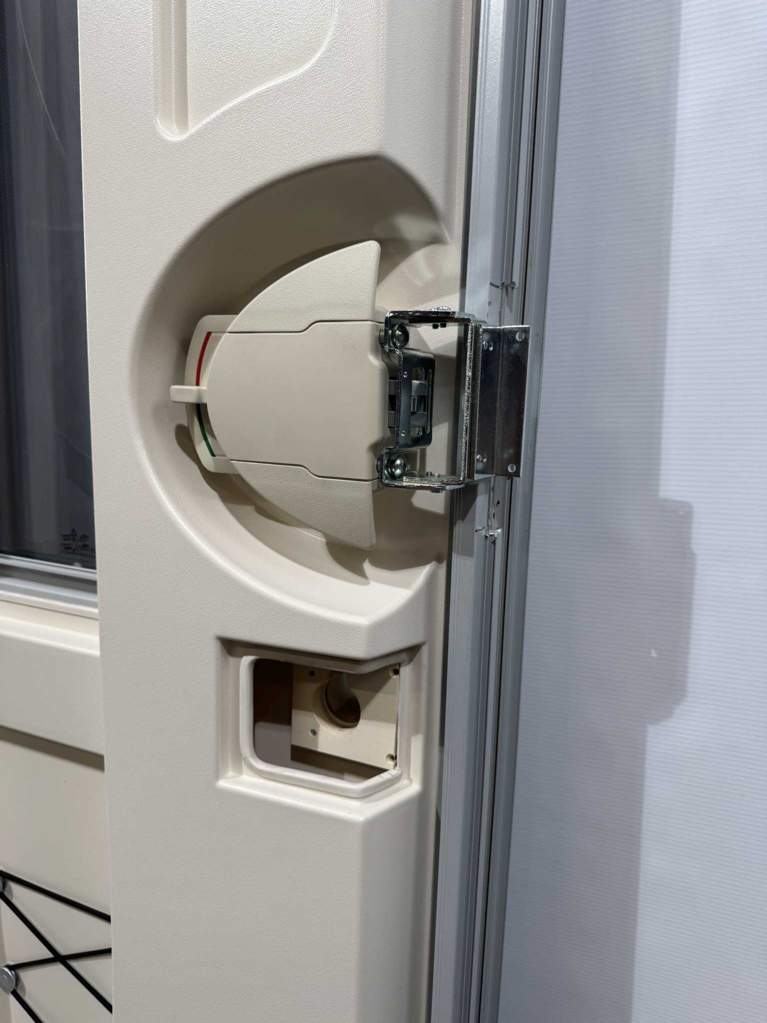 Hymer Aufbautür Wohnmobil grau / silber 1920x600mm – Bild 14