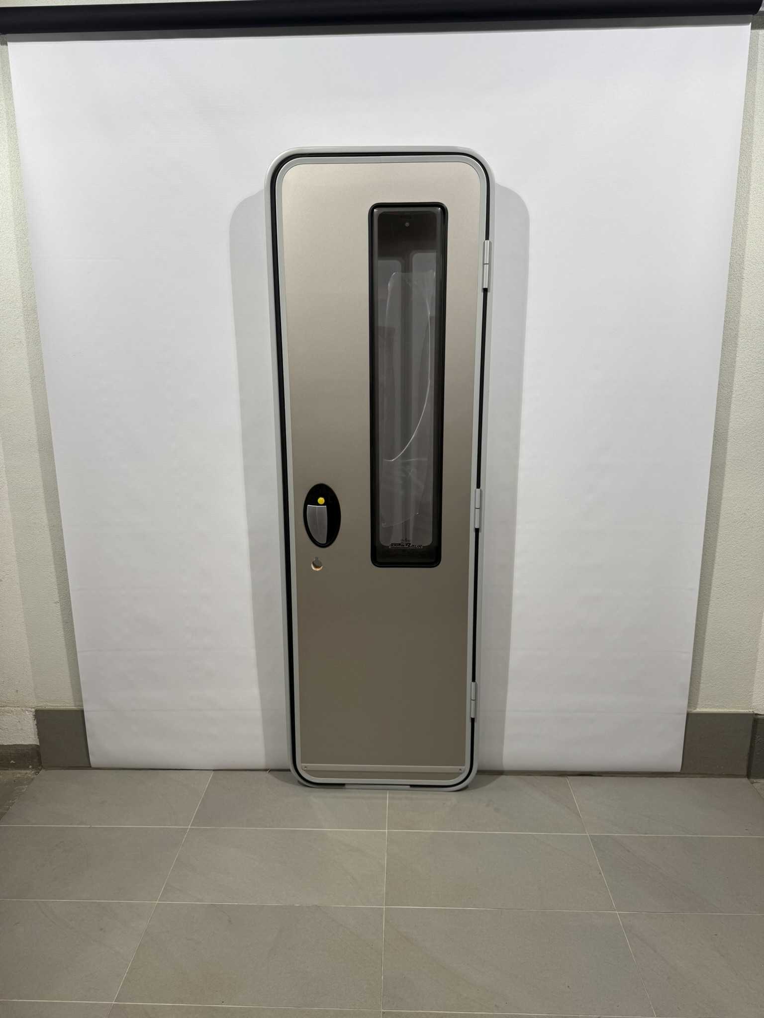 Hymer Aufbautür Wohnmobil grau / silber 1920x600mm – Bild 2