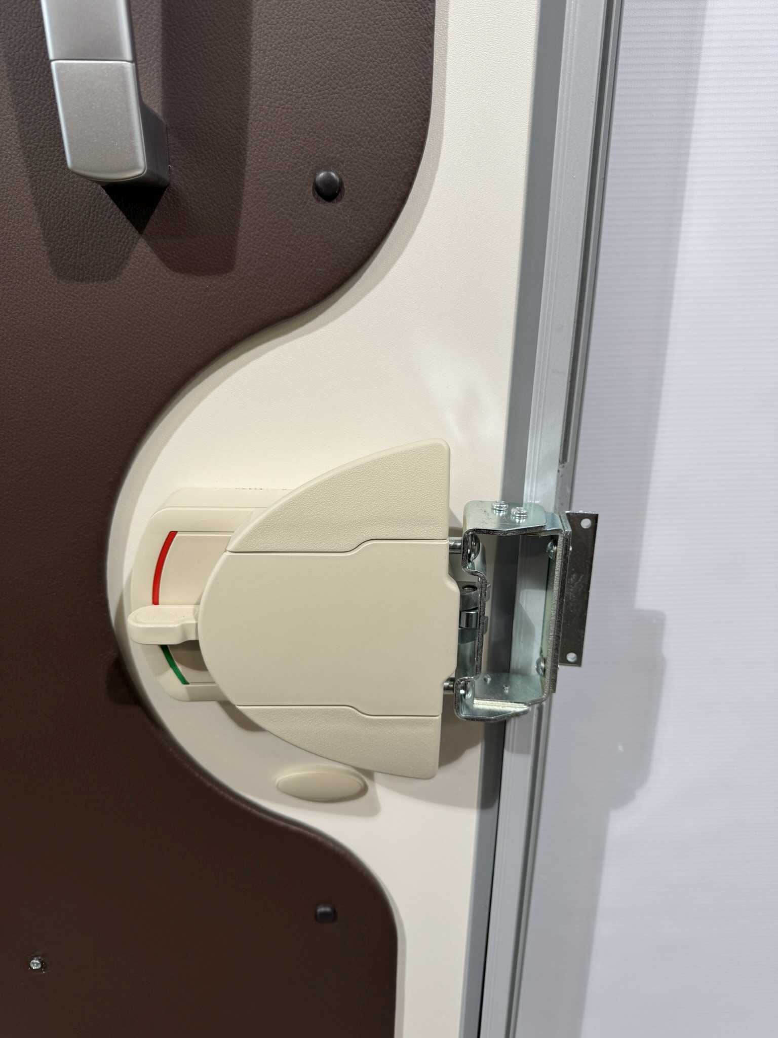 Hymer Aufbautür Wohnmobil weiß 1920x600mm – Bild 9