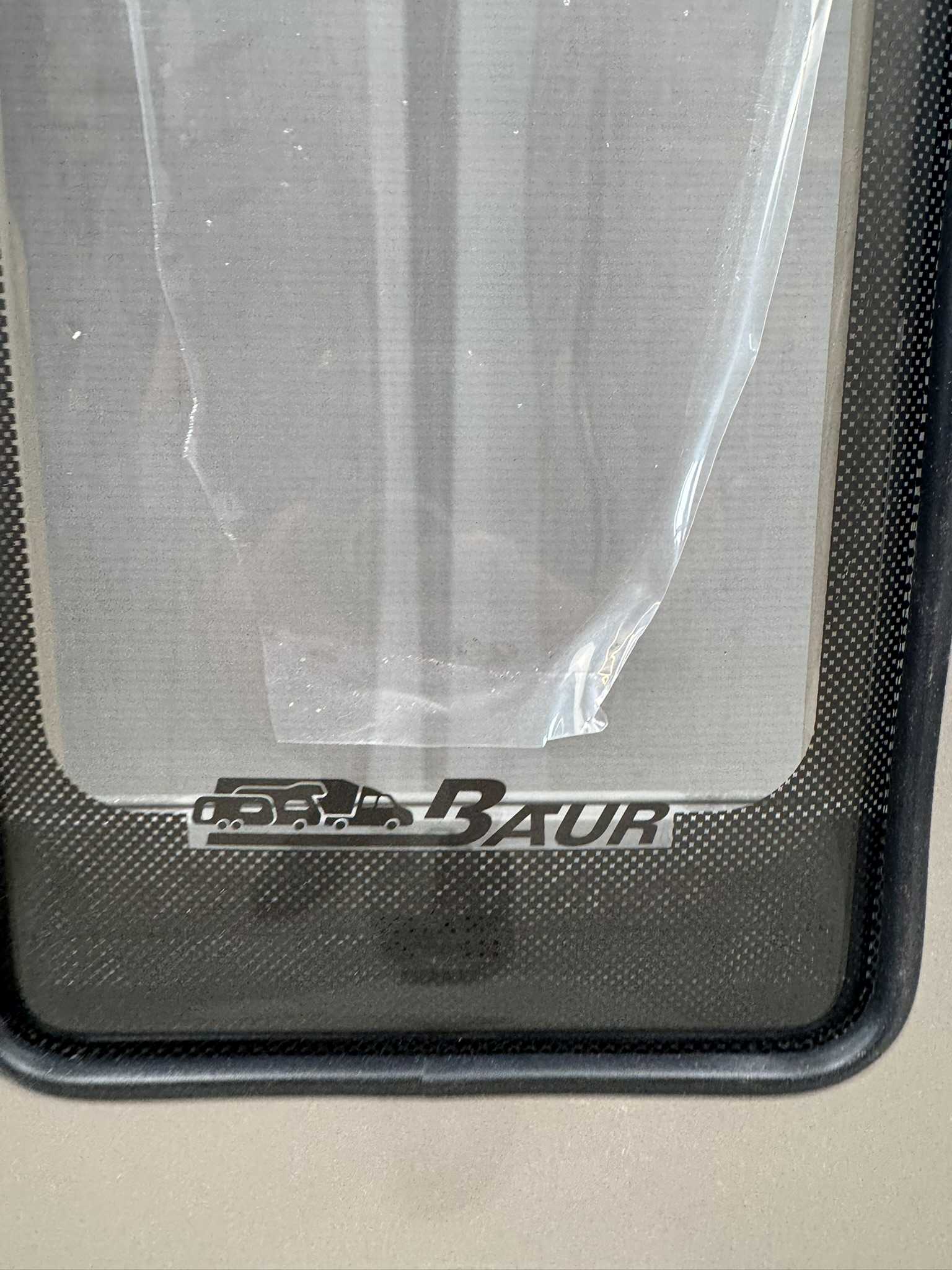 Hymer Aufbautür grau/silber mit Fenster 1731x545mm – Bild 8