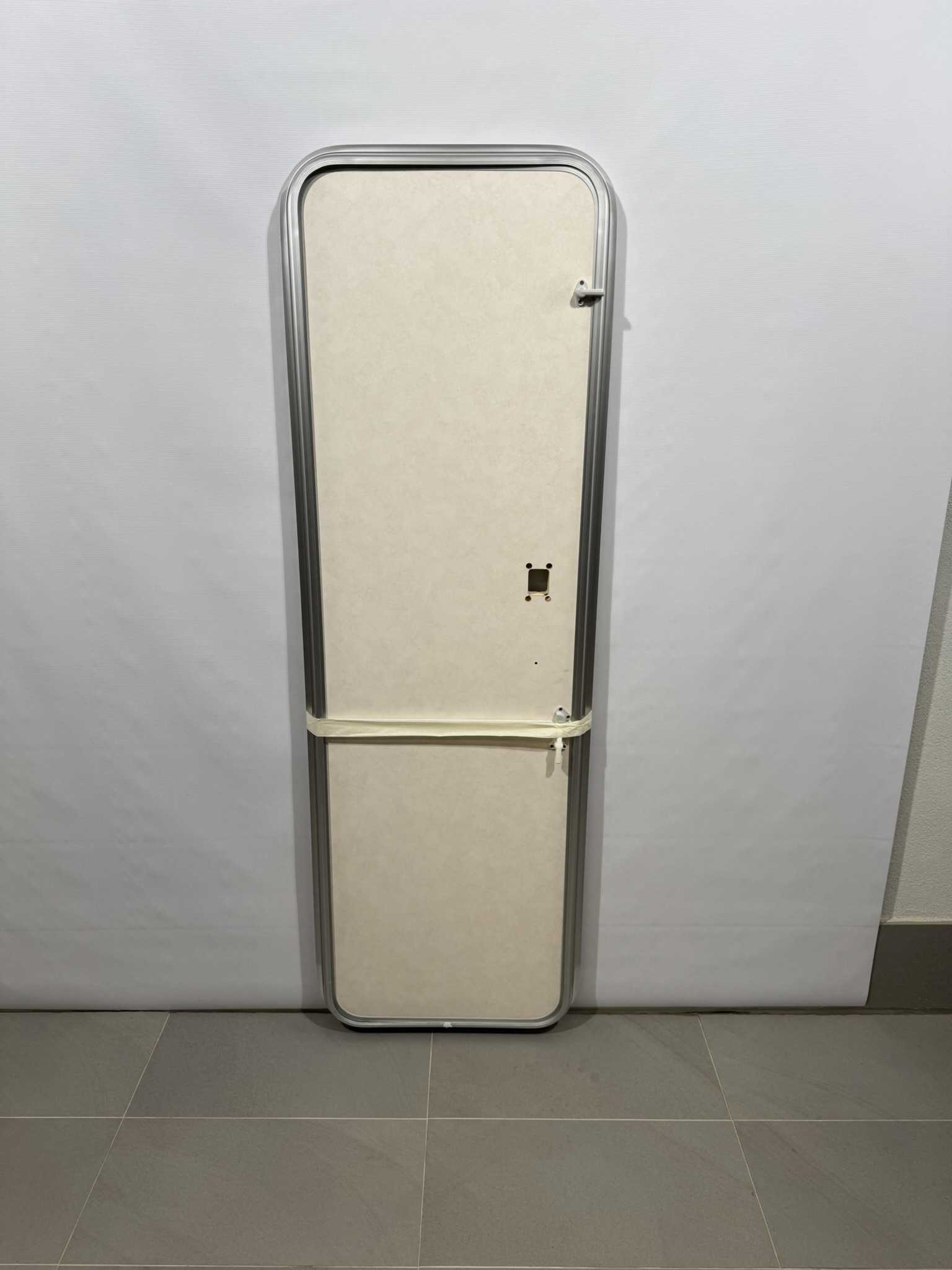 Hymer Aufbautür weiß Hammerschlag 2-teilig 1731x546mm – Bild 5