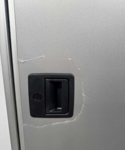 Hymer Aufbautür silber/grau 1731x545mm mit Fliegengitter – Bild 3