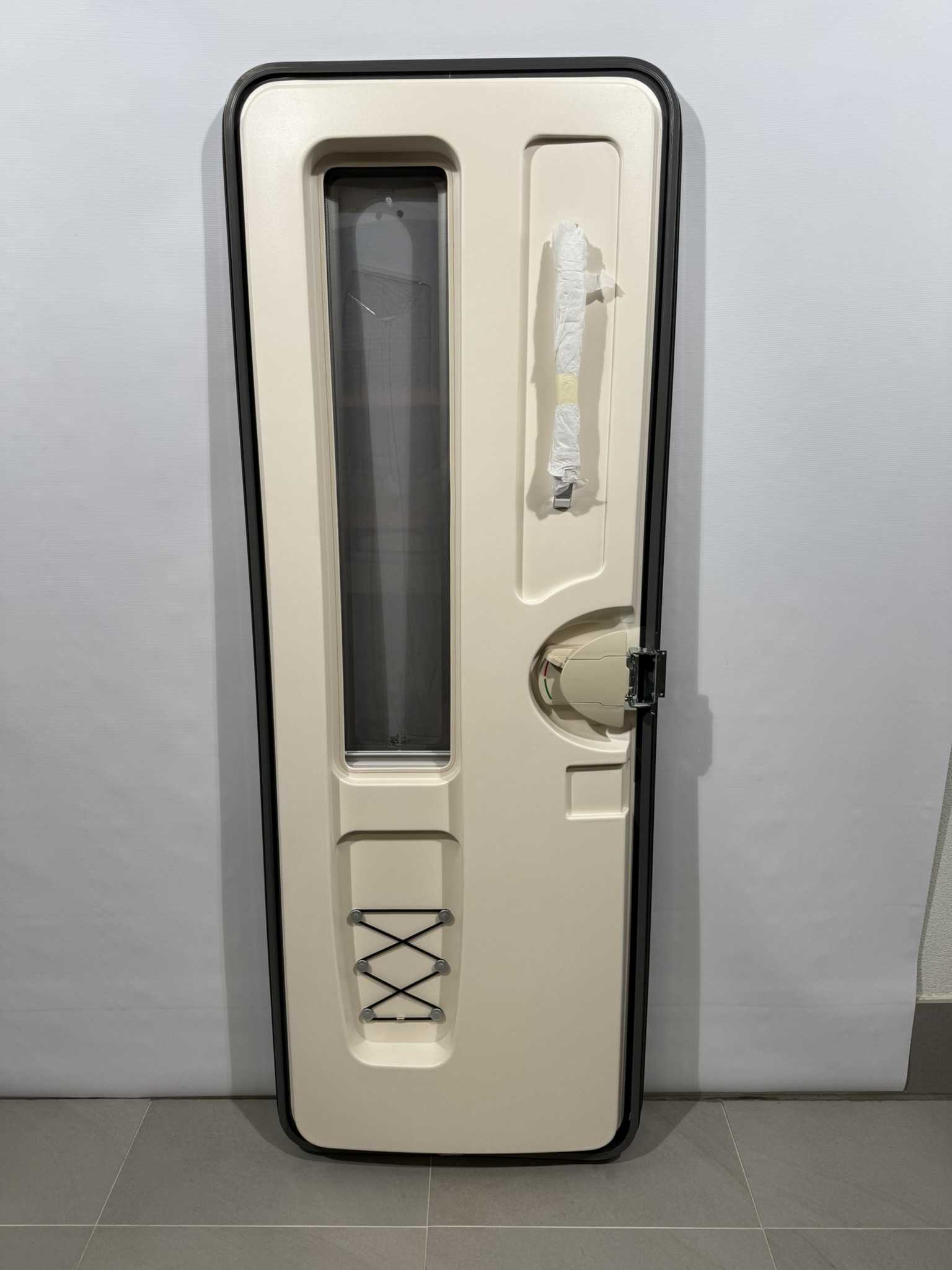 Hymer Aufbautür champagner 1920x700mm mit Fenster – Bild 8
