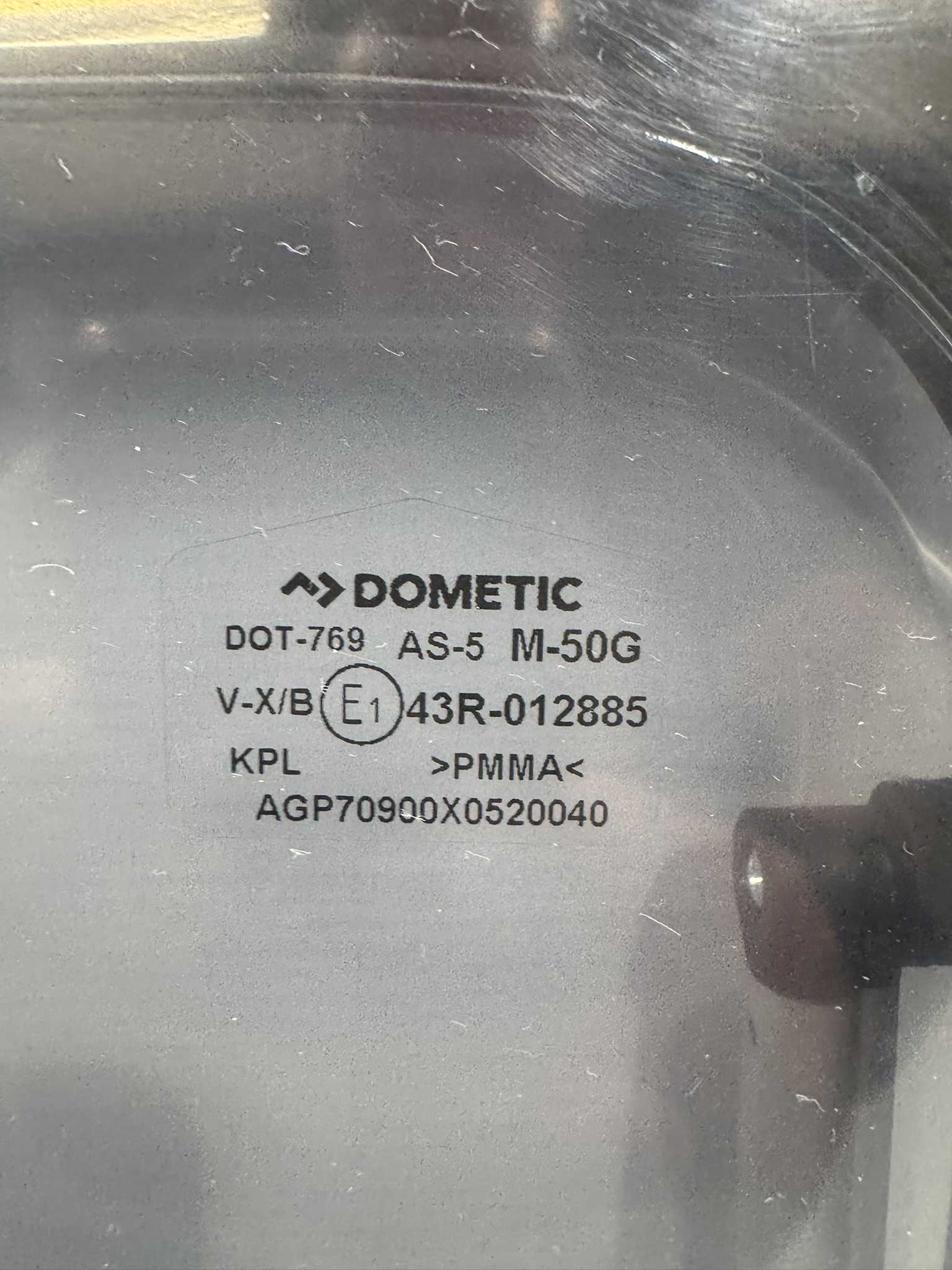 Dometic S7P Ausstellfenster 900x520mm schwarz – Bild 2