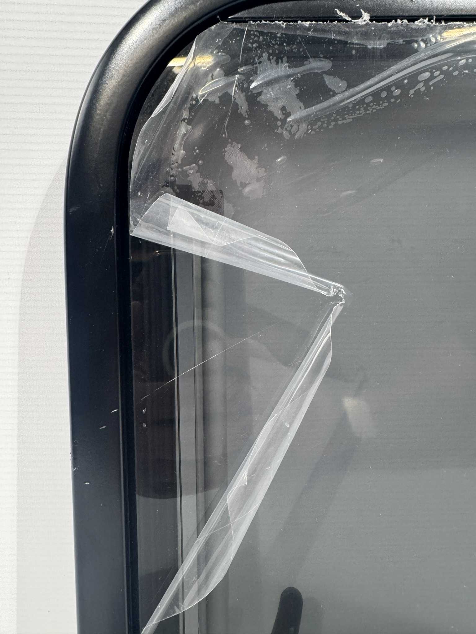 Dometic S7P Ausstellfenster 650x450mm schwarz – Bild 4