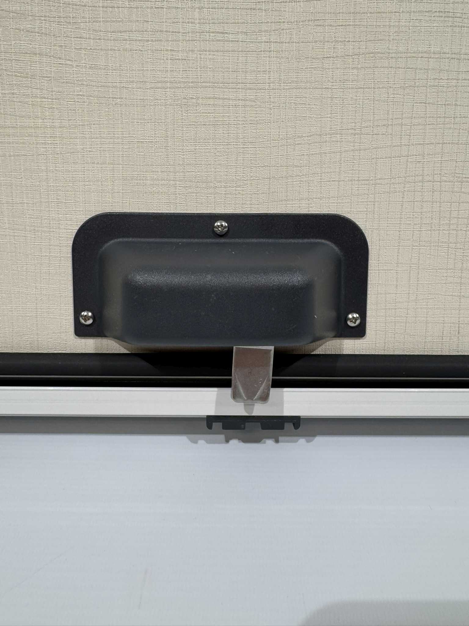 Serviceklappe Wohnwagen / Wohnmobil 480x1100mm weiß – Bild 6