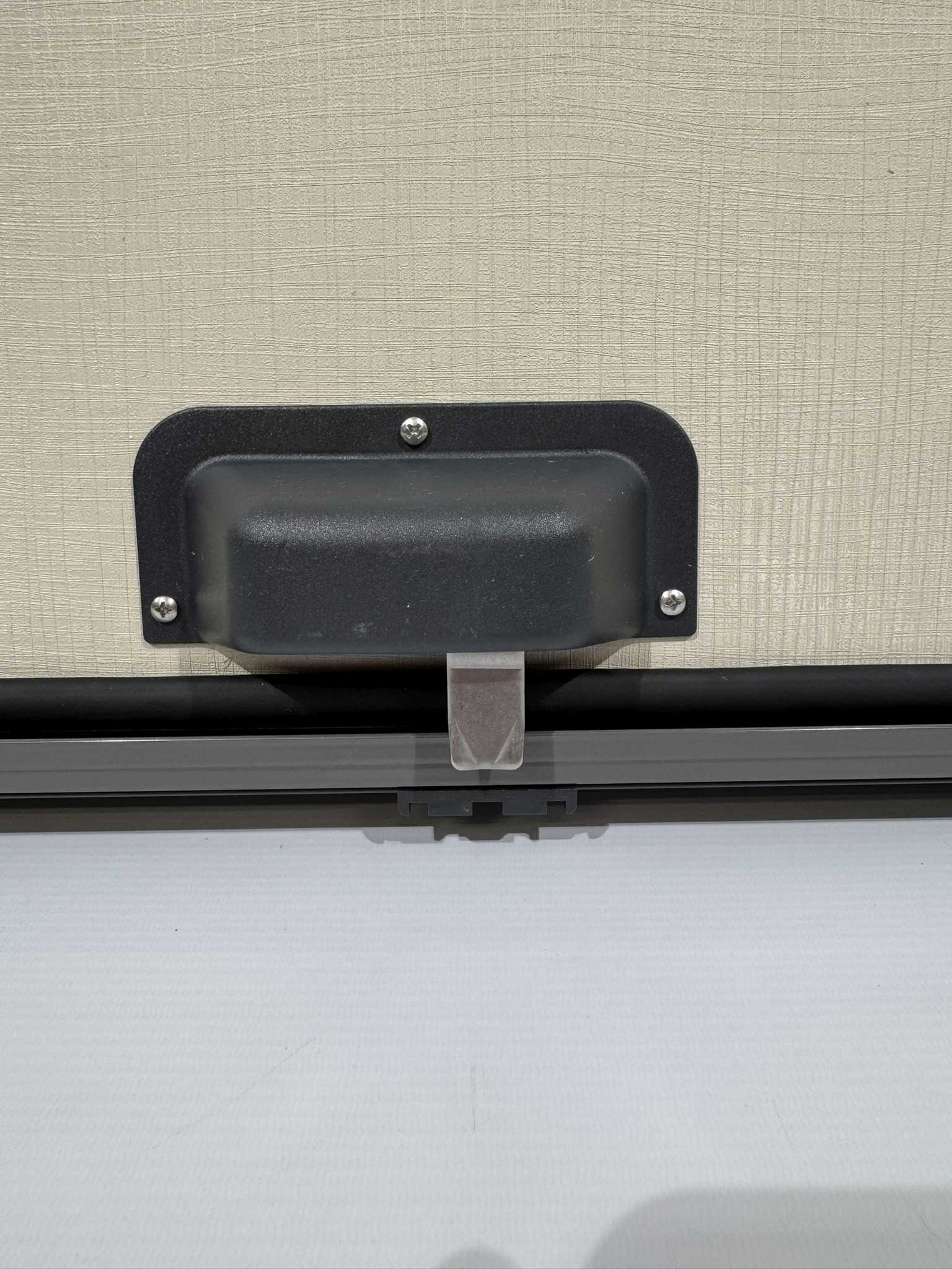 Serviceklappe Wohnwagen / Wohnmobil 480x950mm silber/grau – Bild 6