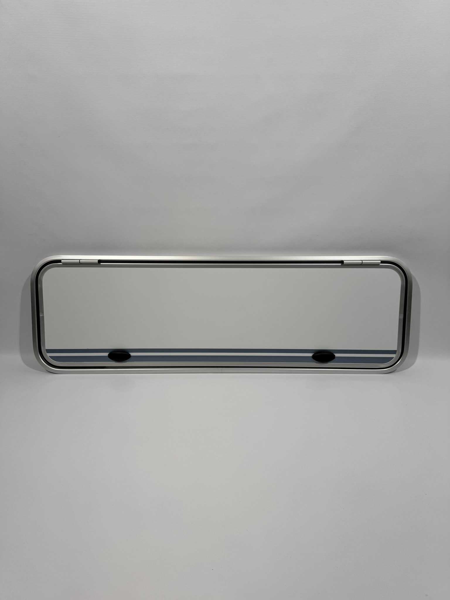 Serviceklappe / Stauraumklappe Wohnwagen / Wohnmobil 1300x400mm weiß/silber