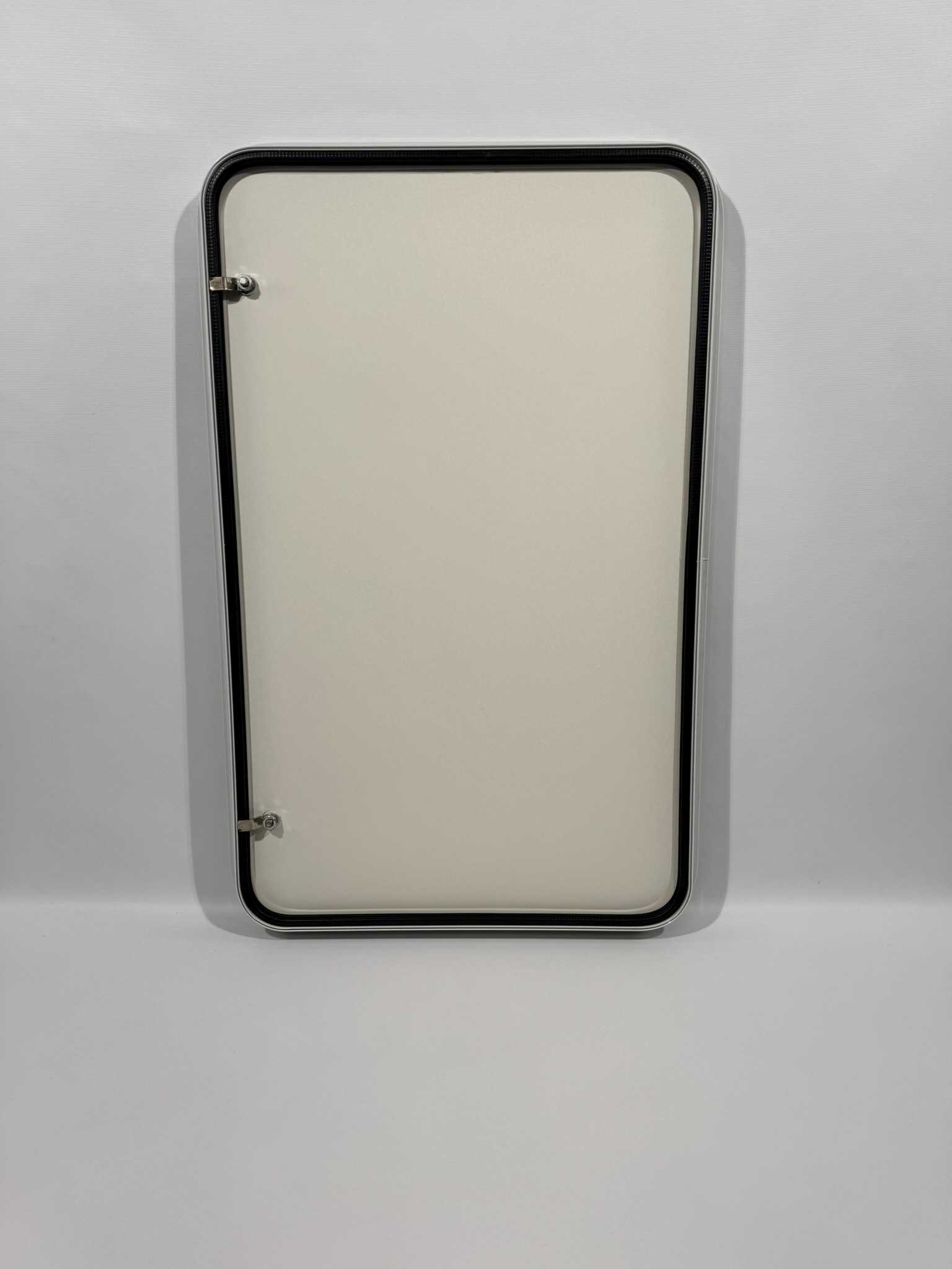 Serviceklappe / Stauraumklappe Wohnwagen / Wohnmobil 700x1120mm weiß – Bild 5