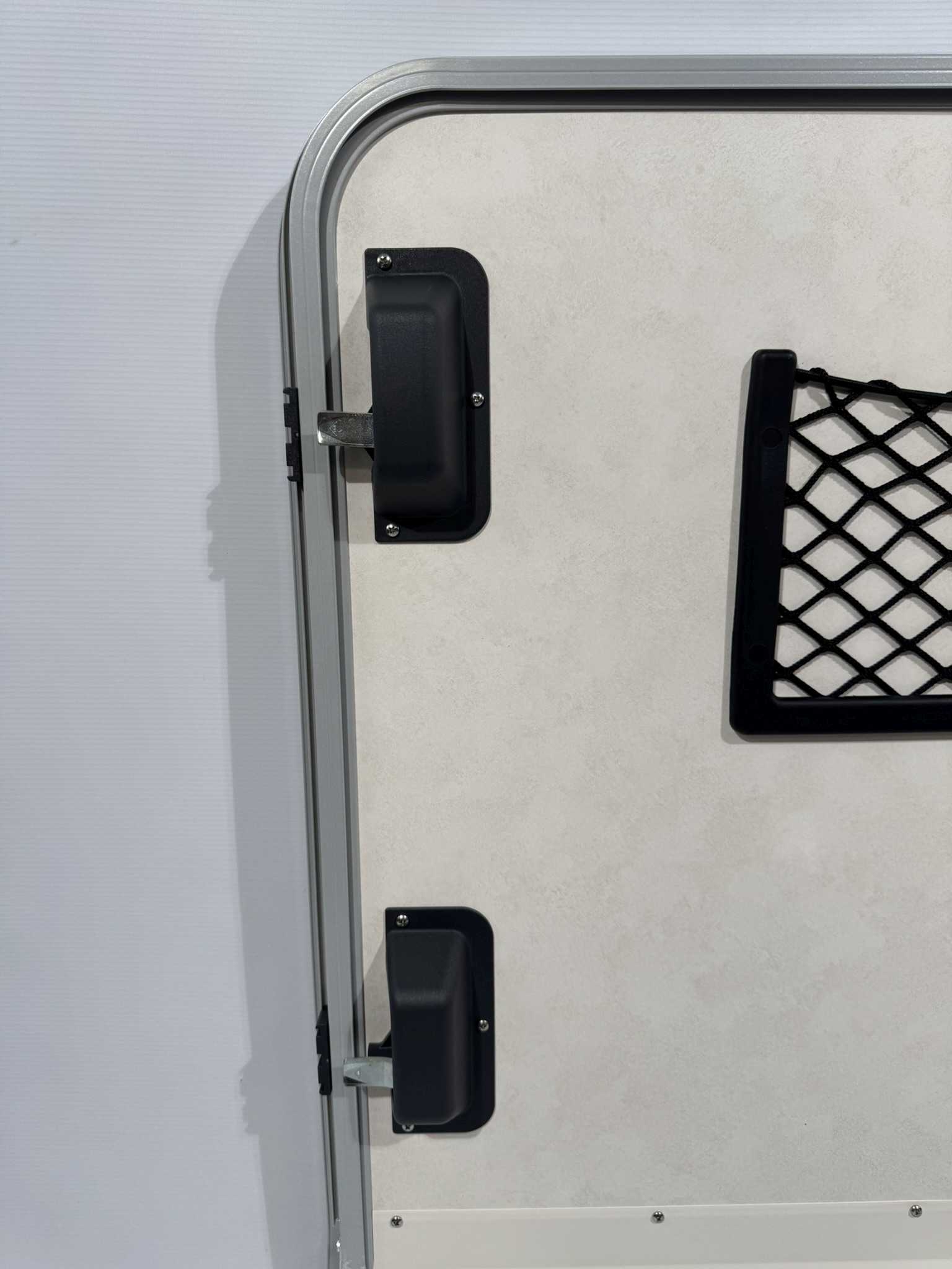 Serviceklappe / Stauraumklappe Wohnwagen / Wohnmobil 750x860mm silber/grau – Bild 9