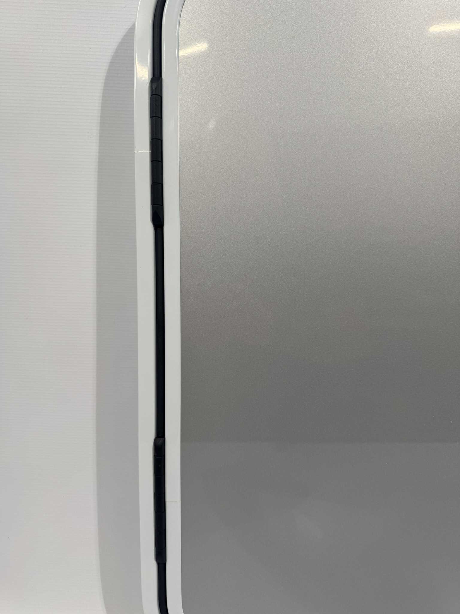 Serviceklappe / Stauraumklappe Wohnwagen / Wohnmobil 500x750mm grau/weiß – Bild 3