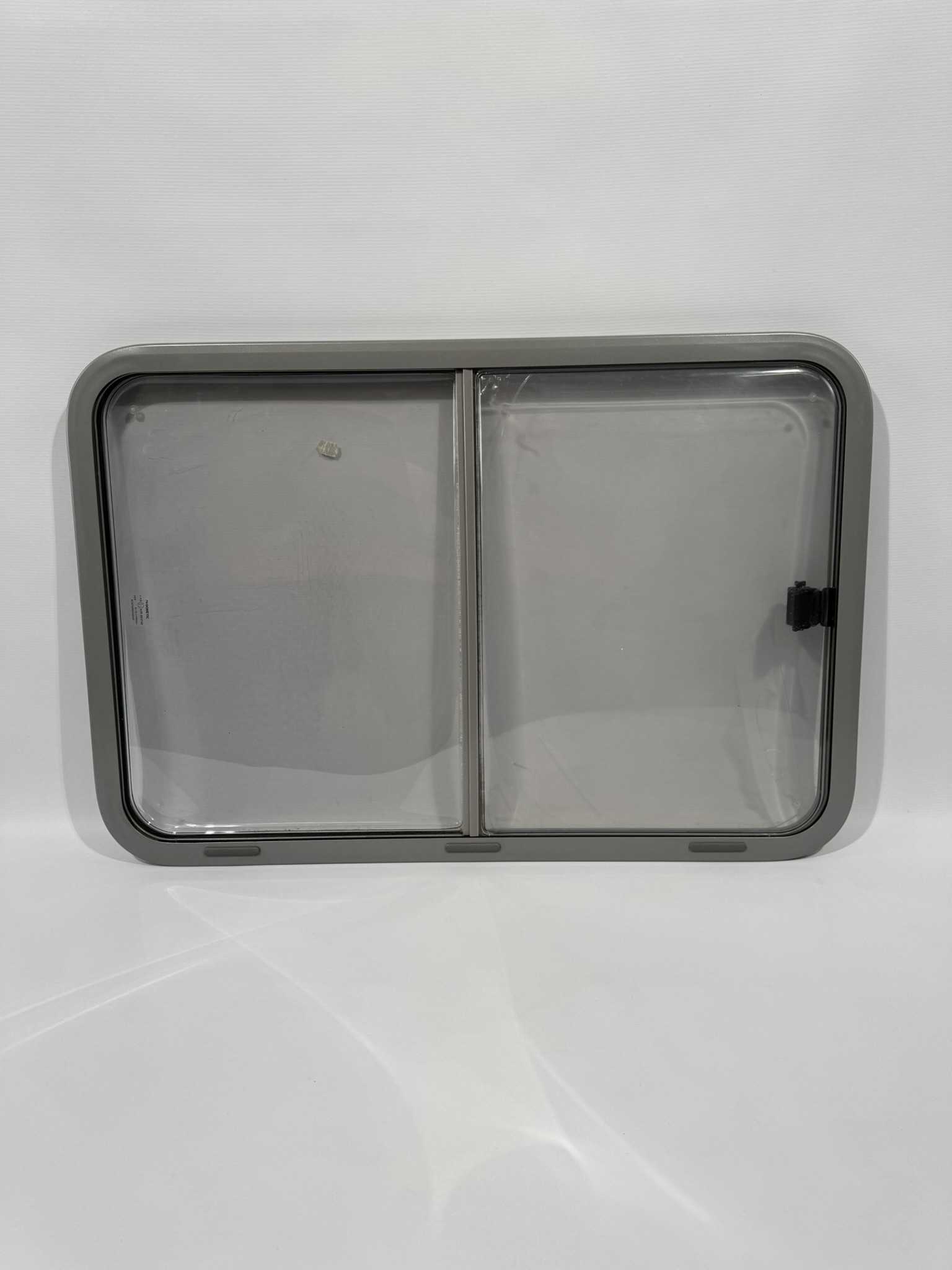 Dometic S7 Schiebefenster 900x600mm hellgrau – Bild 3