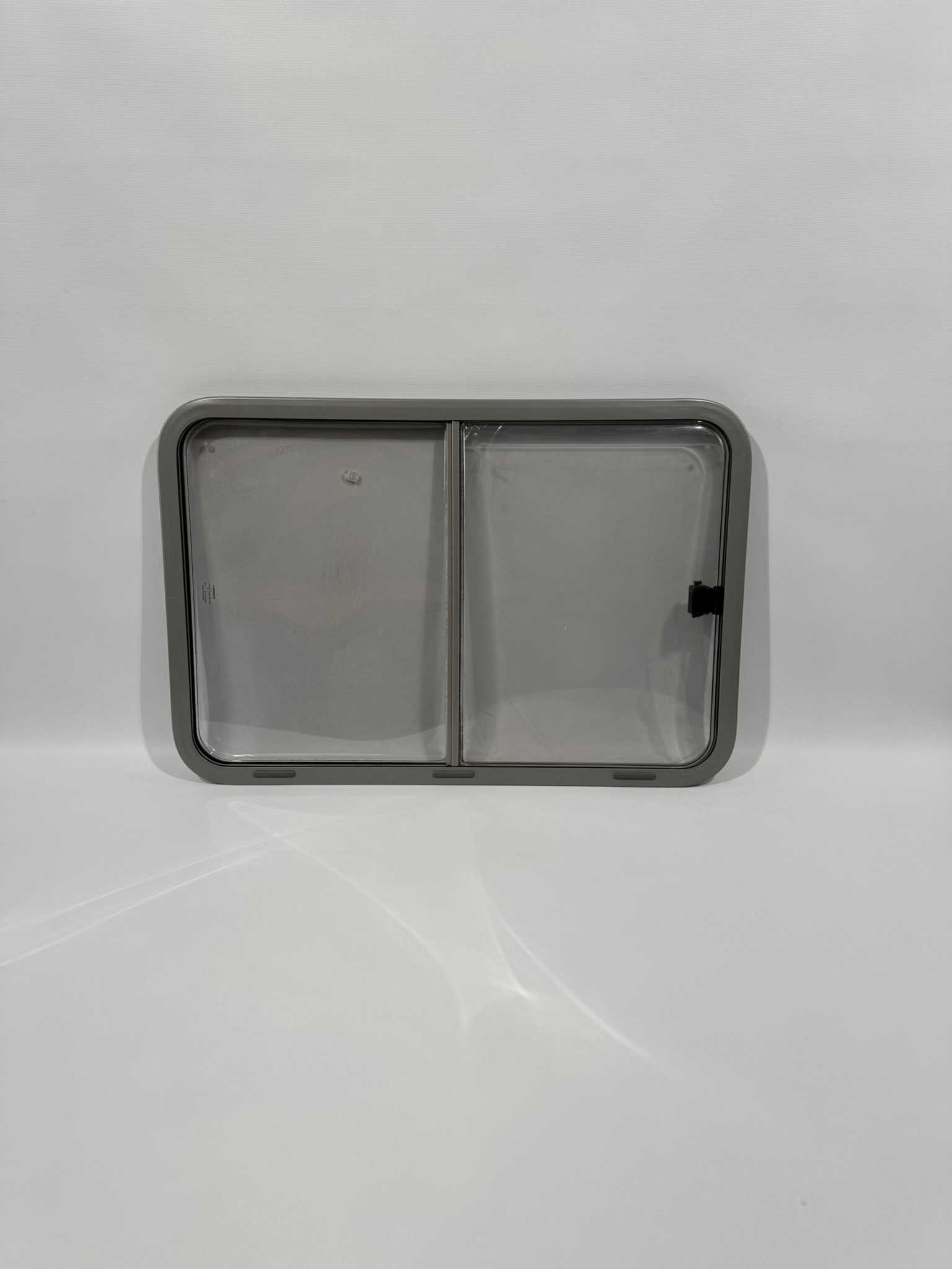 Dometic S7 Schiebefenster 900x600mm hellgrau