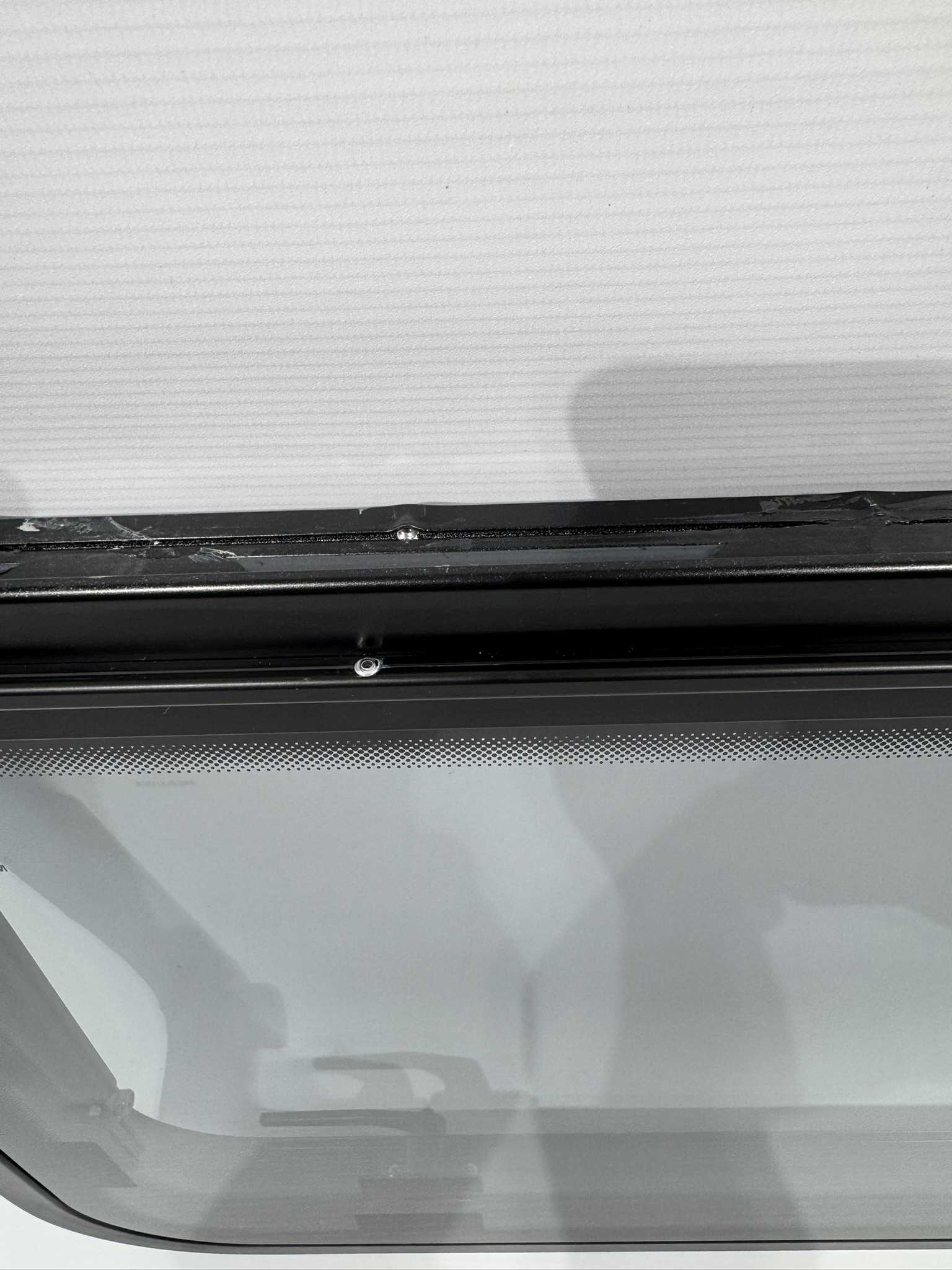 Mekuwa Echtglas Ausstellfenster 800x450mm schwarz – Bild 6
