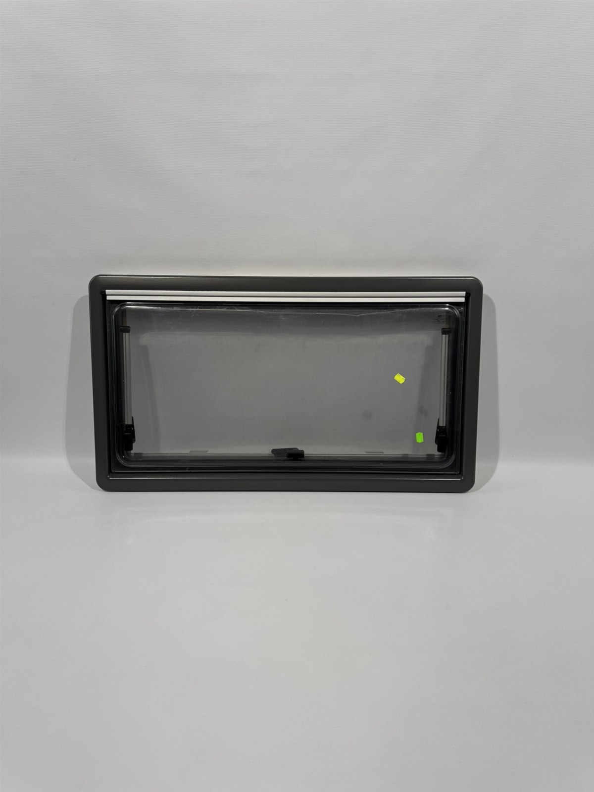 Seitz S4 Ausstellfenster 900x500mm grau
