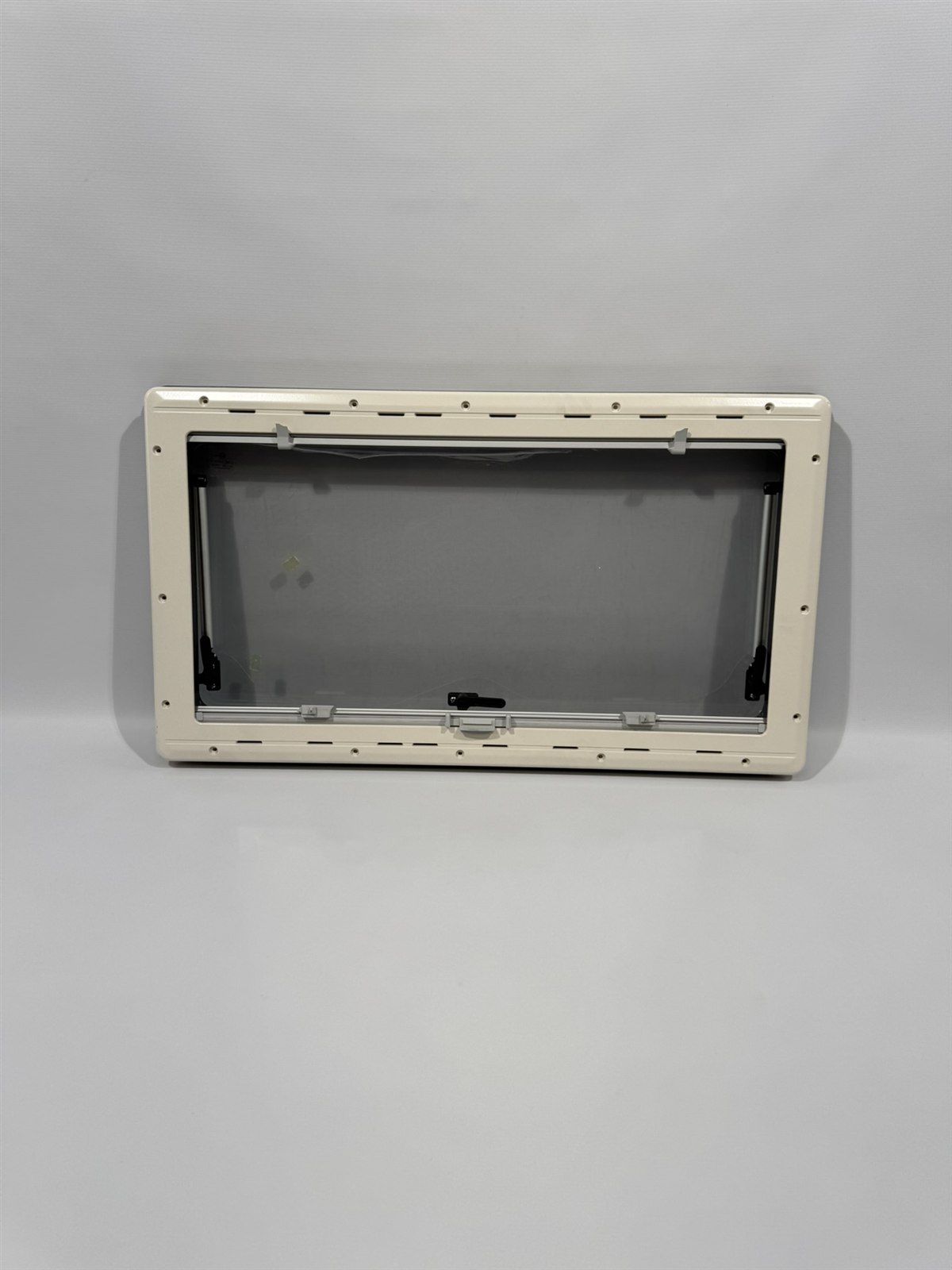 Seitz S4 Ausstellfenster 900x500mm grau – Bild 5