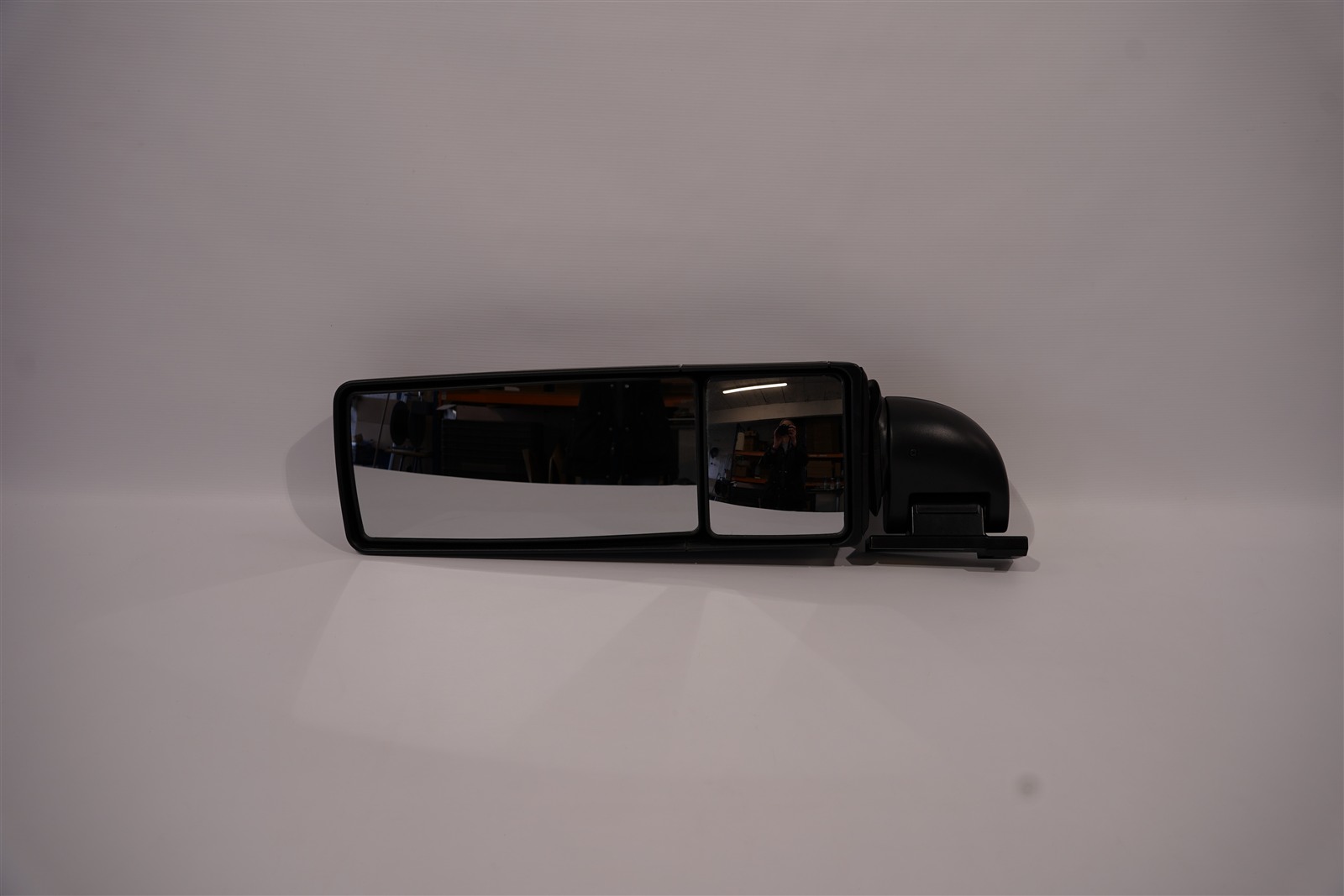 Niesmann+Bischoff Spiegelgarnitur / Rückspiegel links 560x200mm