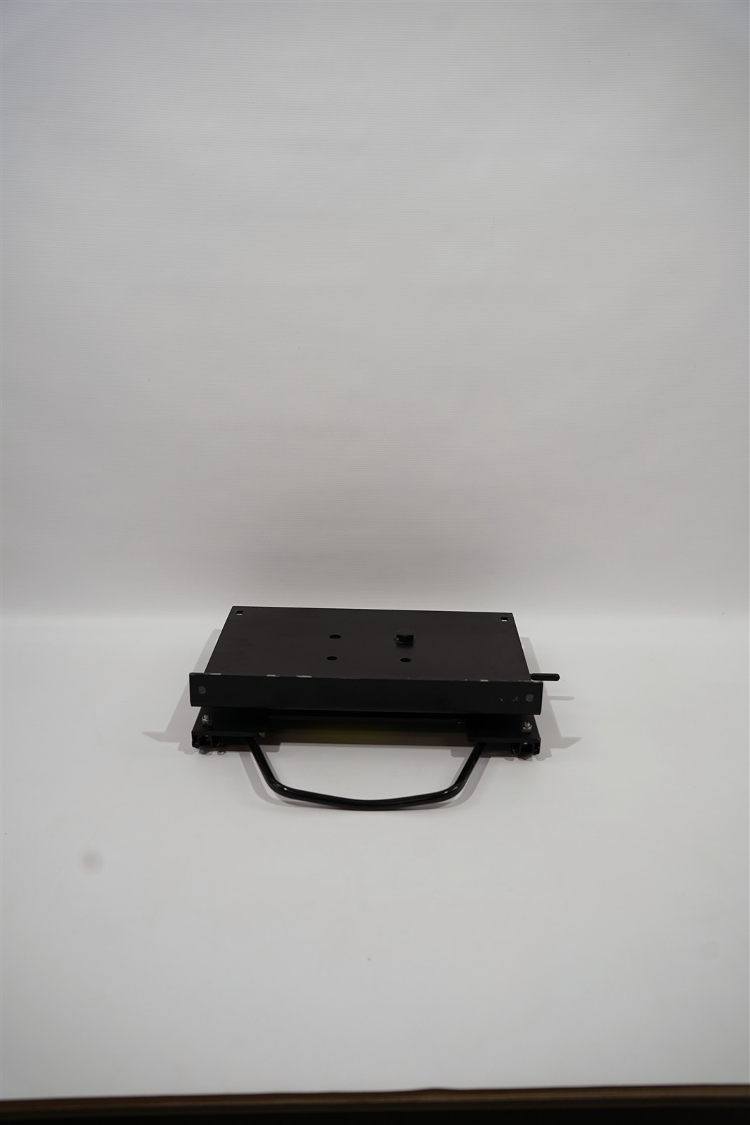 Niesmann+Bischoff Sitz-Sockel drehbar Fahrer 0879160