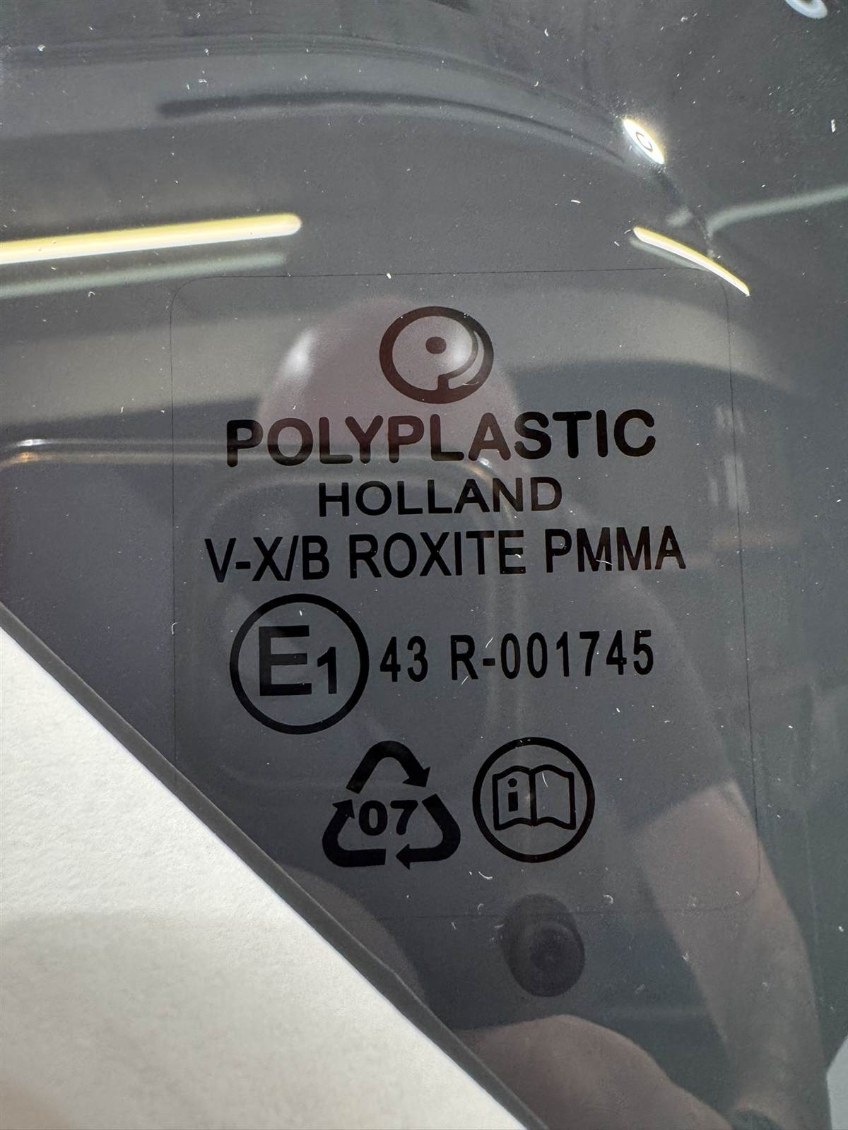 Polyplastic Ausstellscheibe 280x450mm – Bild 2
