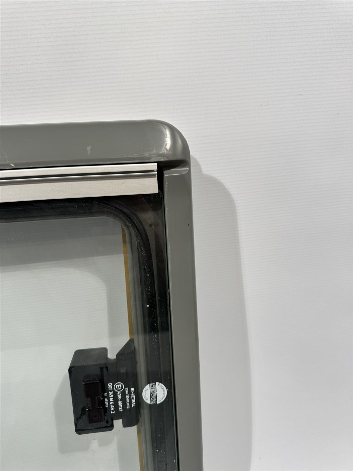 Seitz Echtglas Schiebefenster 900x450mm – Bild 8