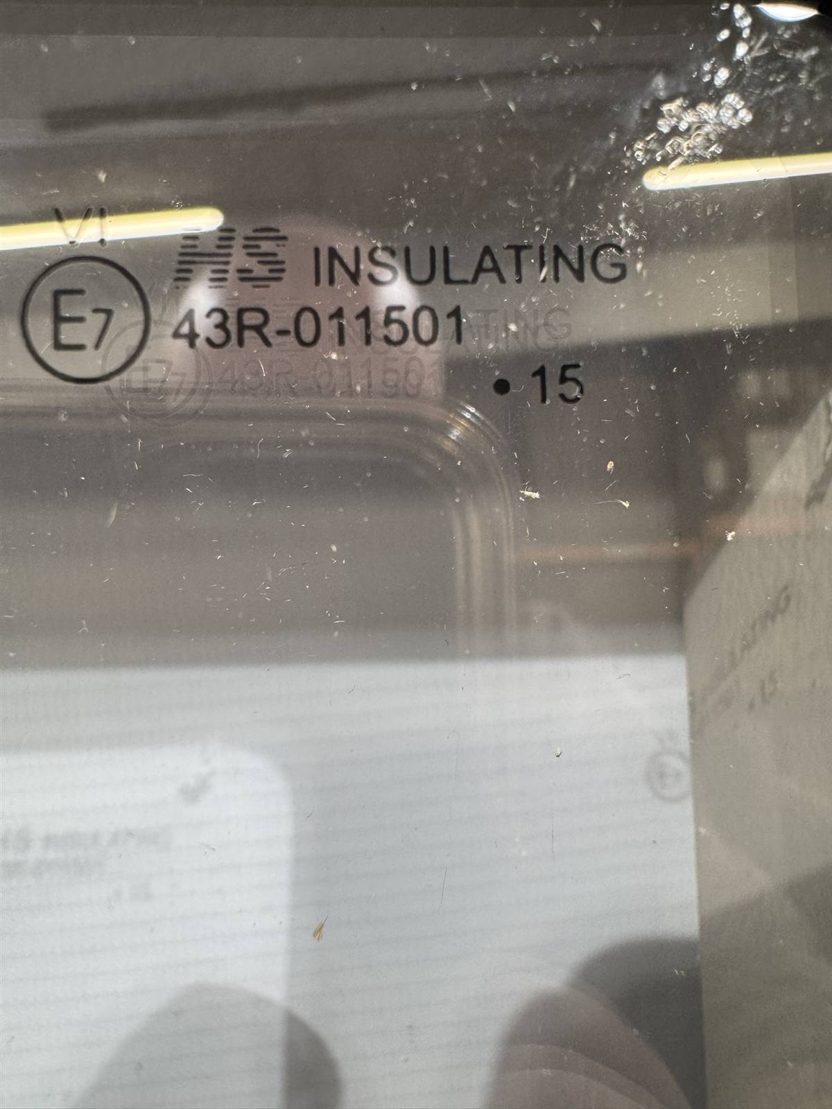 Hymer Fahrerhaustür 700x1665mm mit Fenster – Bild 3