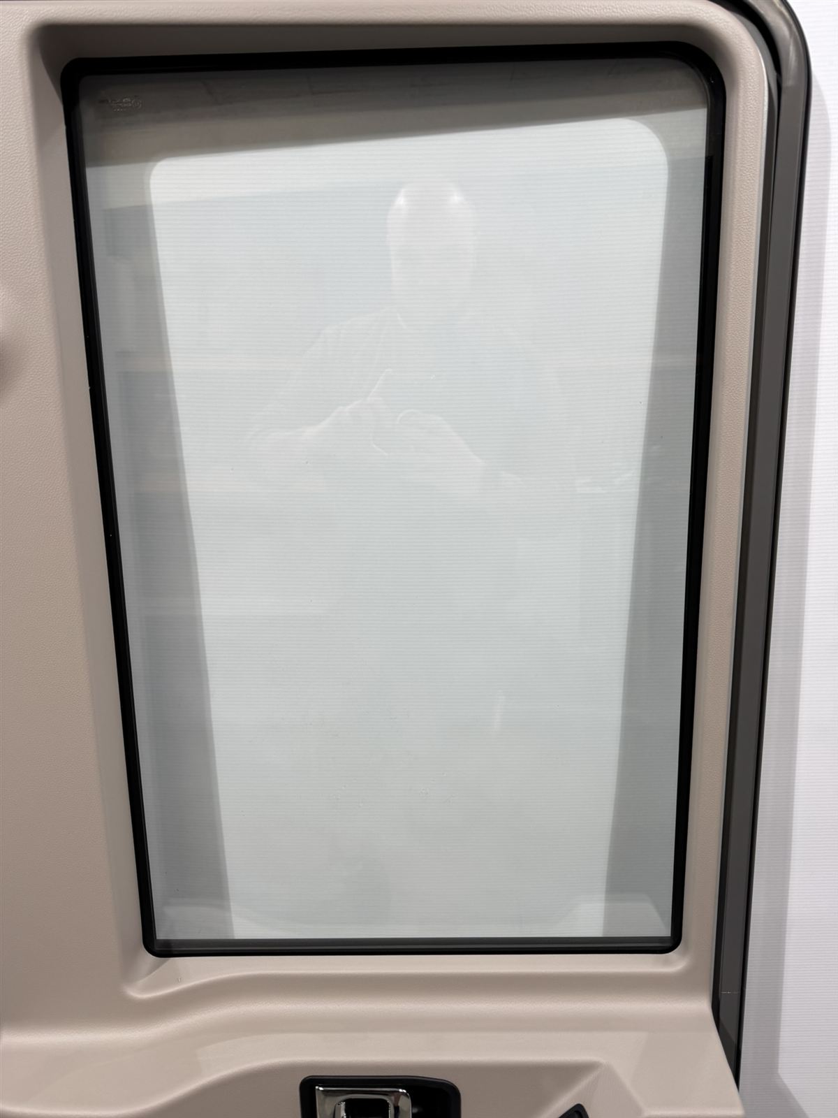 Hymer Fahrerhaustür 700x1665mm mit Fenster – Bild 13
