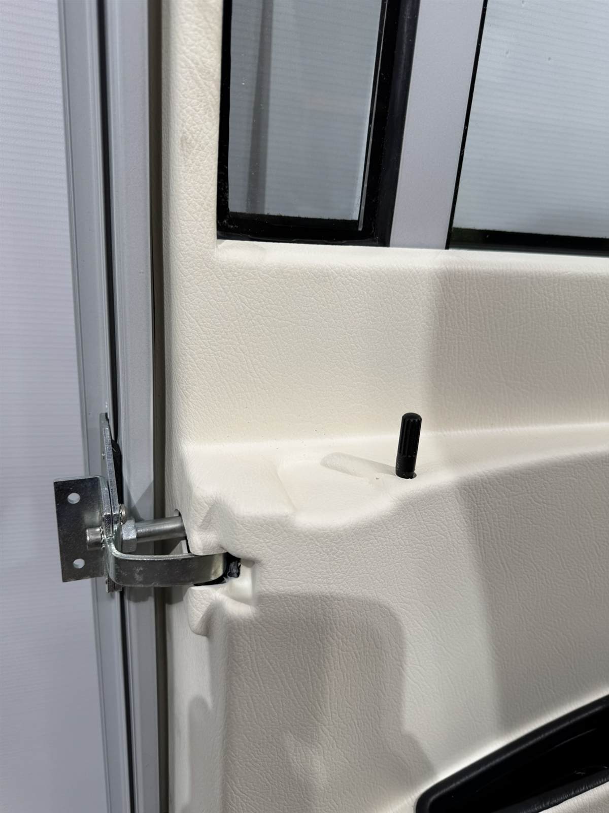 Hymer Fahrerhaustür 602x1615mm – Bild 21