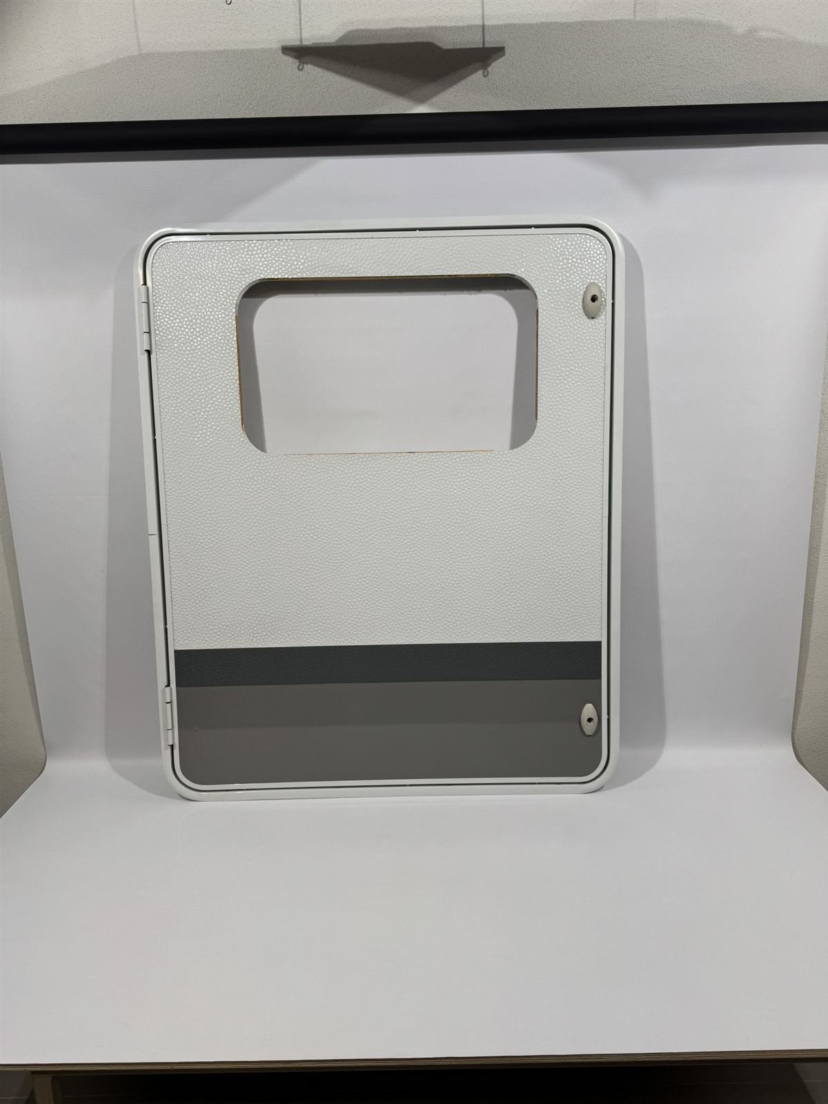 Hymer Serviceklappe 1100x1350mm weiß/grau