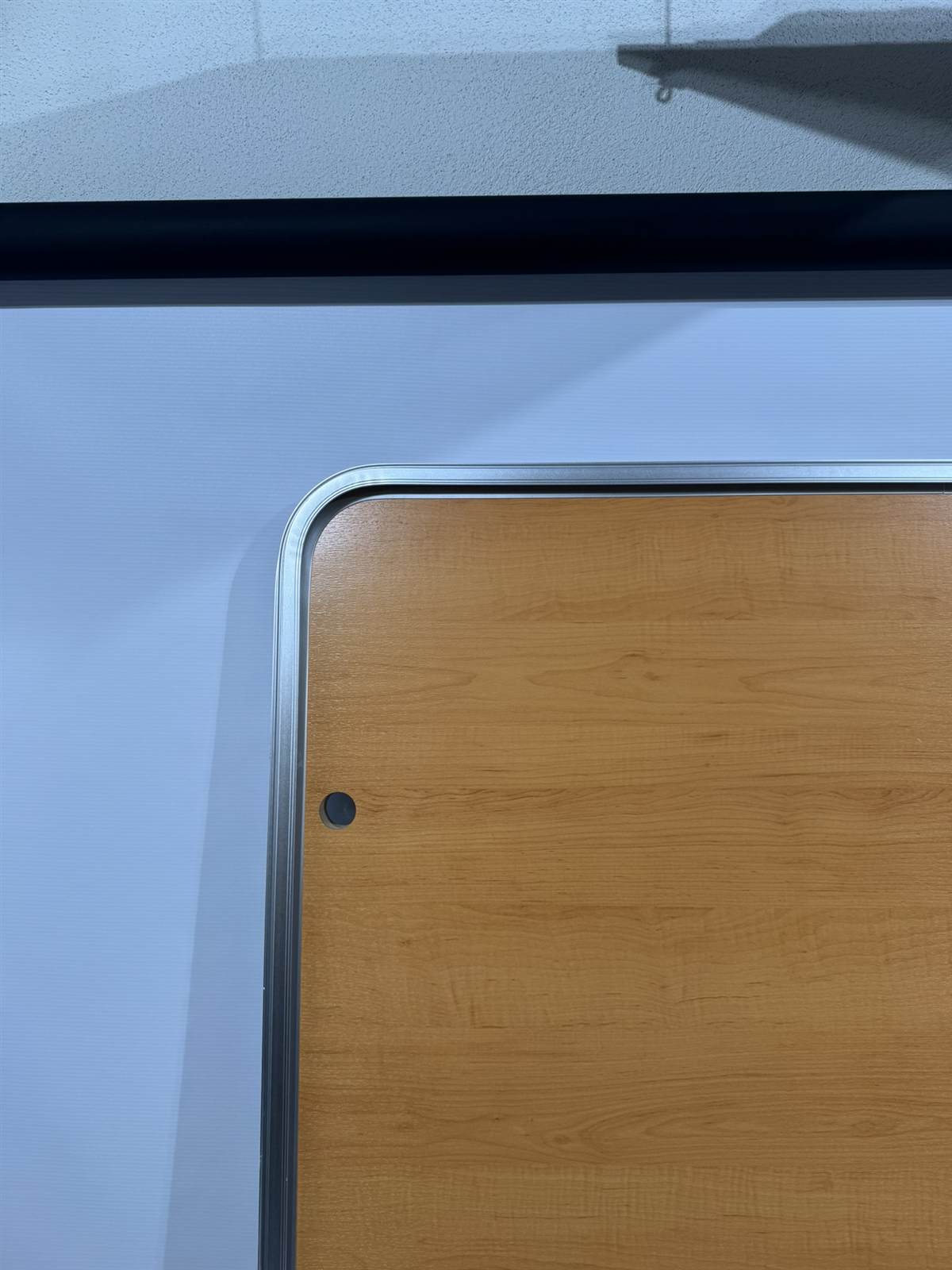 Hymer Serviceklappe 1360x1100mm silber – Bild 13