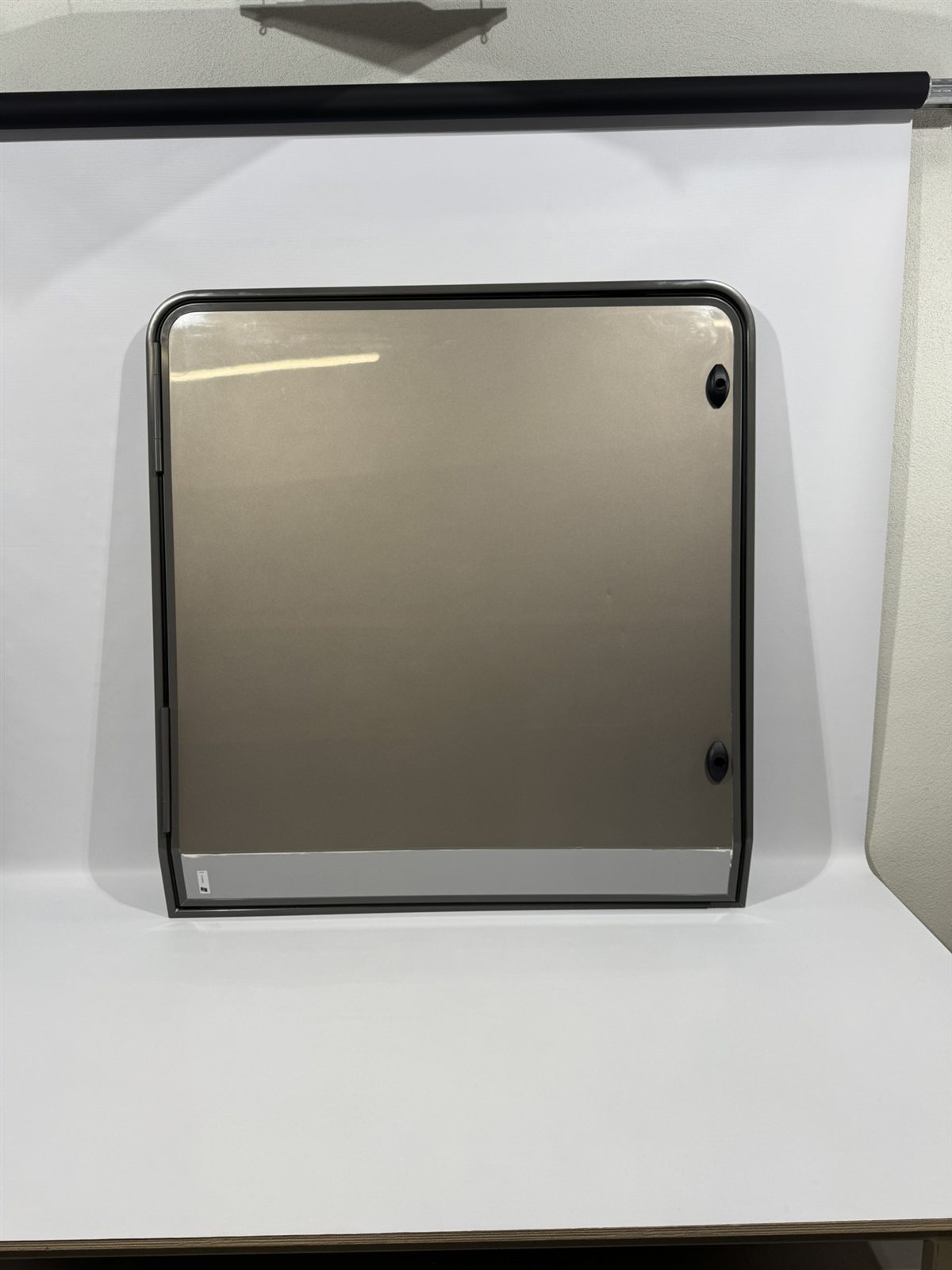Hymer Serviceklappe 1150x1217mm bronze