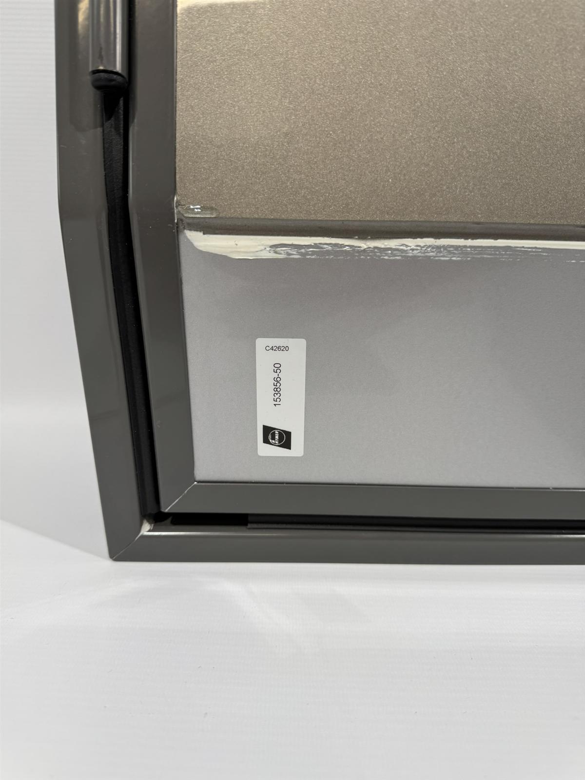 Hymer Serviceklappe 1150x1217mm bronze – Bild 7
