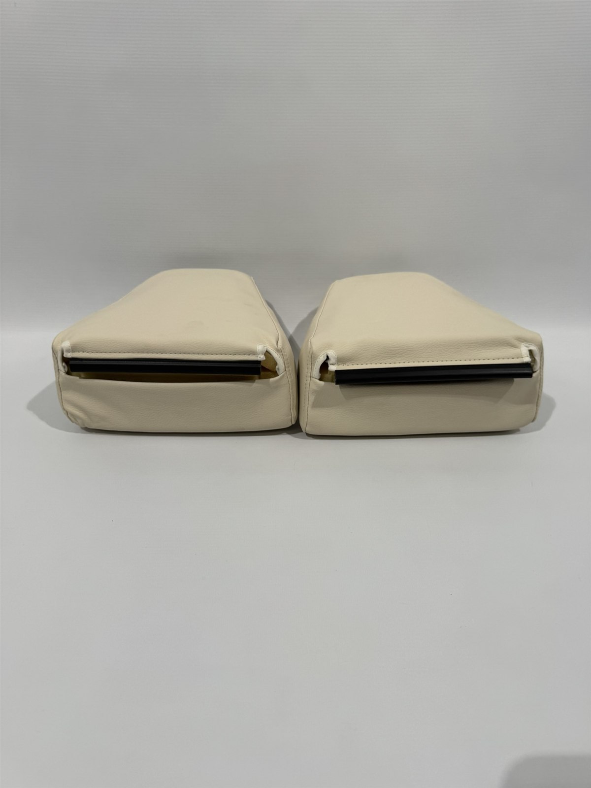 Eura Mobil Kopfstützen Hülle Echtleder beige 2er Set – Bild 7
