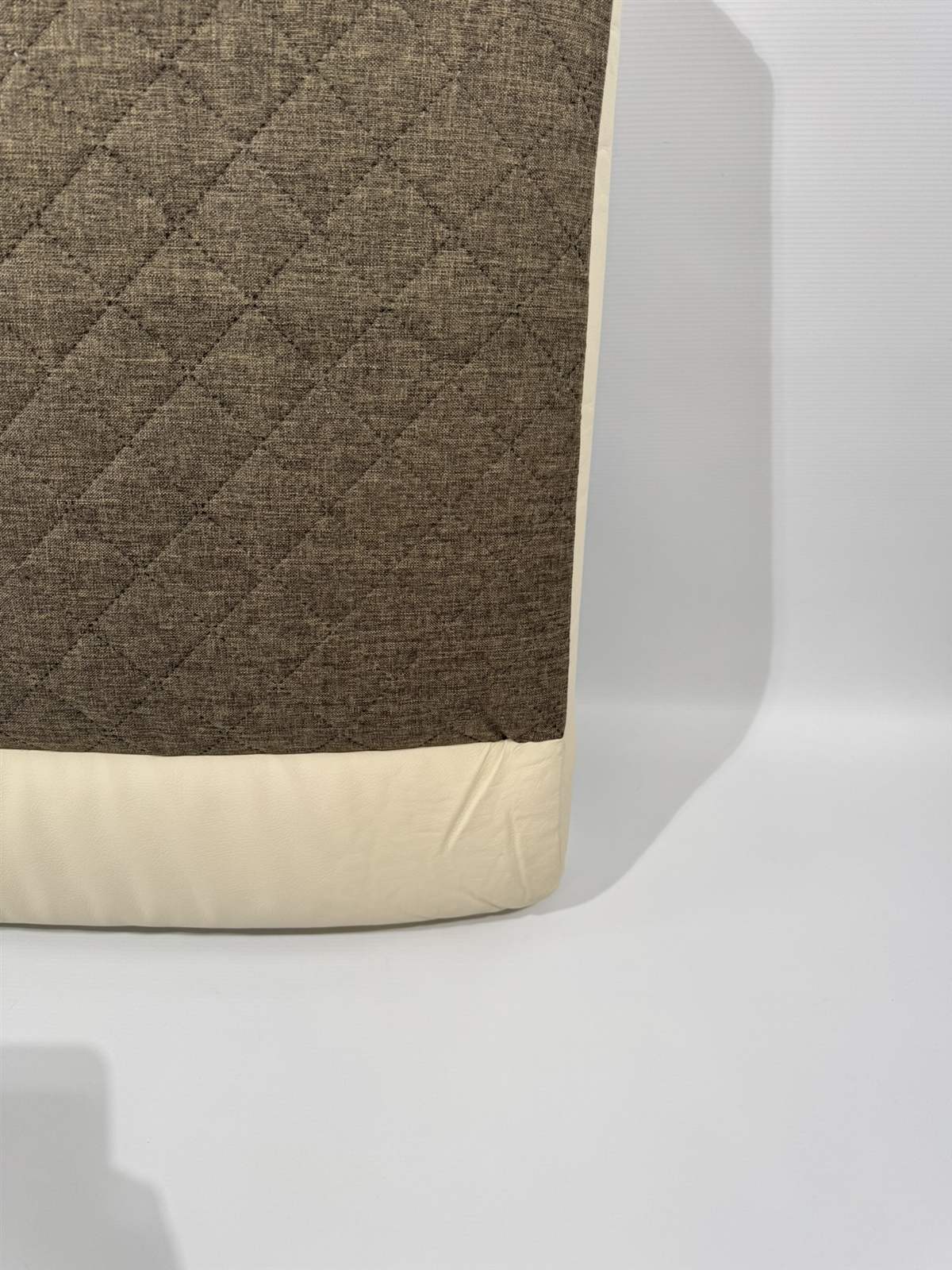 Eura Mobil Sitzpolster beige/braun 102x63x12cm – Bild 5
